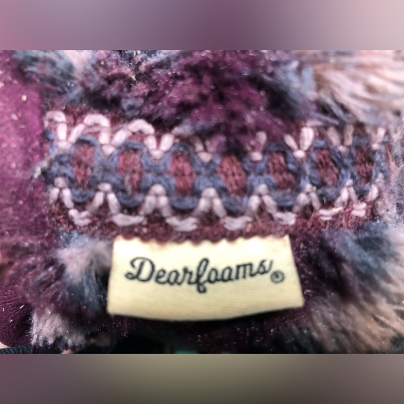 Dearfoams Girl's Pile Bootie Slippers with Memory Foam, size 11-12 - Picture 8 of 11